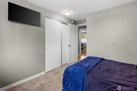 11621 19th Avenue SW Burien WA 98146