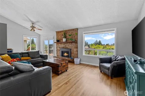 11621 19th Avenue SW Burien WA 98146