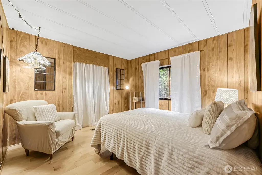 1889 Lake Drive Camano Island WA 98282