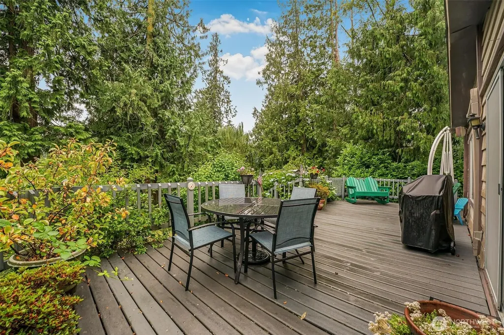 1889 Lake Drive Camano Island WA 98282