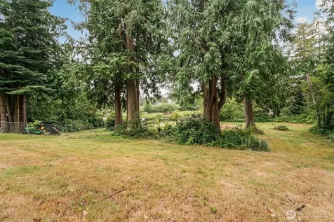 1889 Lake Drive Camano Island WA 98282