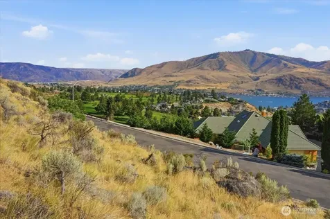 137 Long Drive Chelan WA 98816