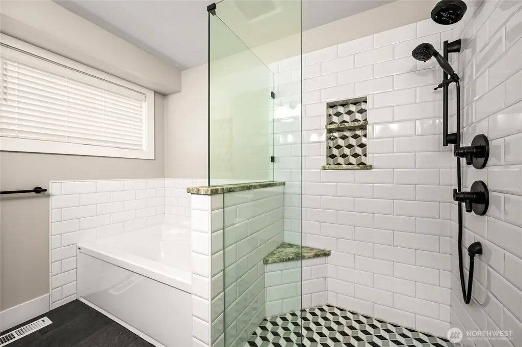 3408 F Avenue Anacortes WA 98221