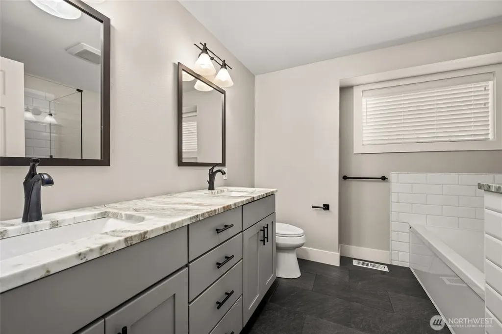 3408 F Avenue Anacortes WA 98221