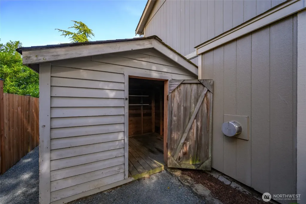 3408 F Avenue Anacortes WA 98221