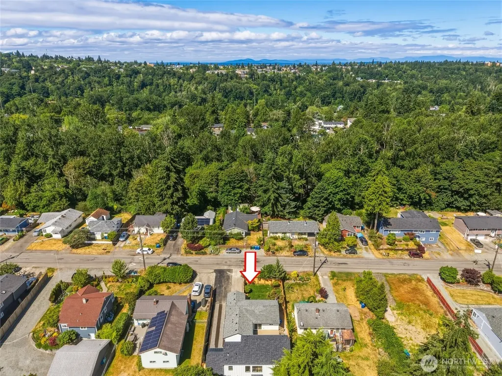 5946 18th Avenue SW Seattle WA 98106