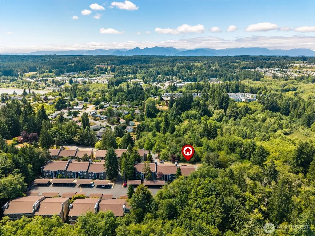 20198 Vikings Crest Loop NE Poulsbo WA 98370