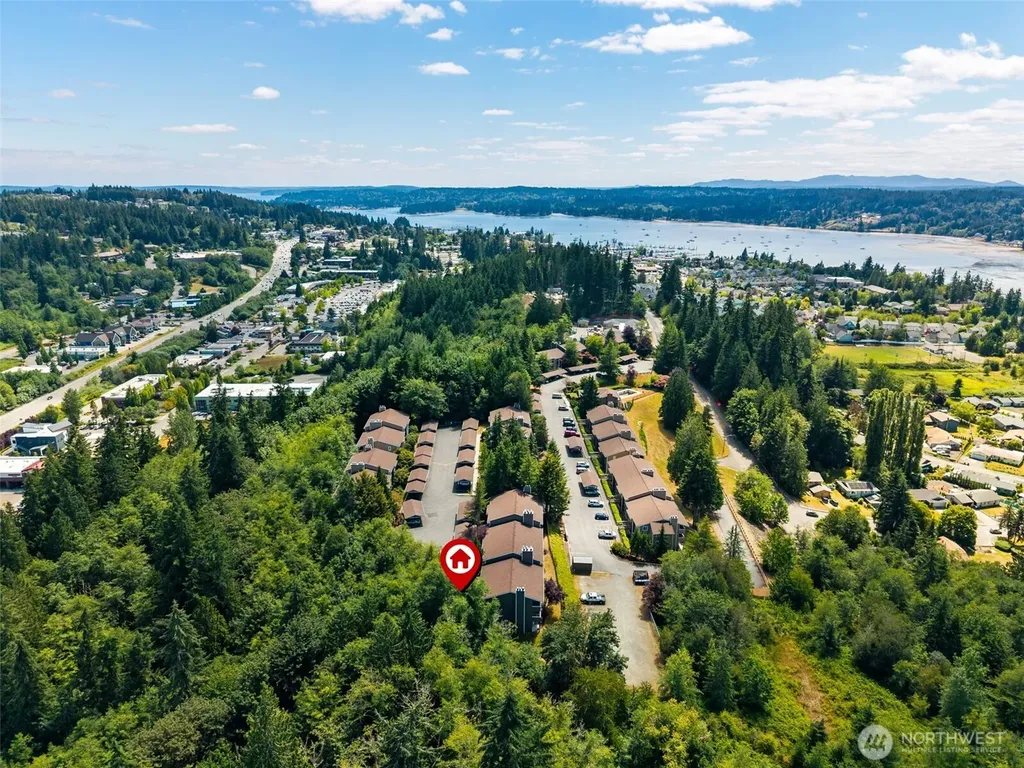 20198 Vikings Crest Loop NE Poulsbo WA 98370
