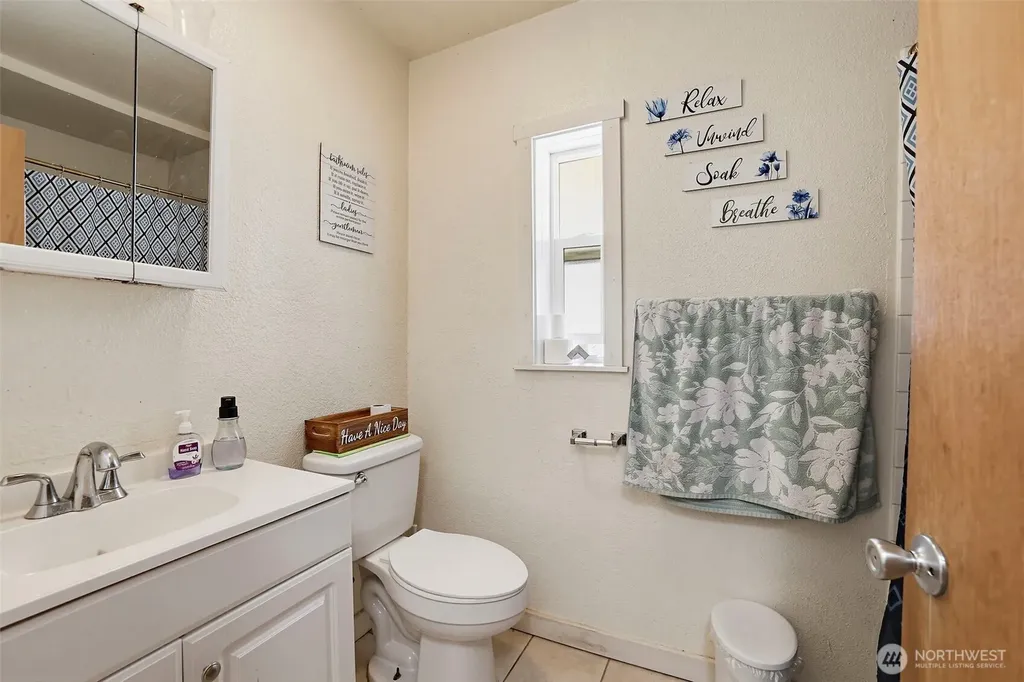 8417 S 259th Street Kent WA 98030