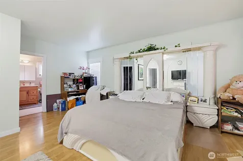 8417 S 259th Street Kent WA 98030