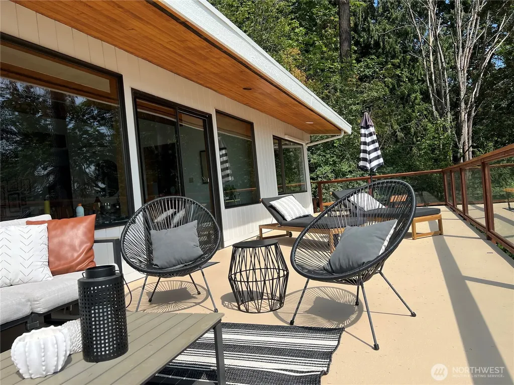 13740 42nd Avenue NE Seattle WA 98125