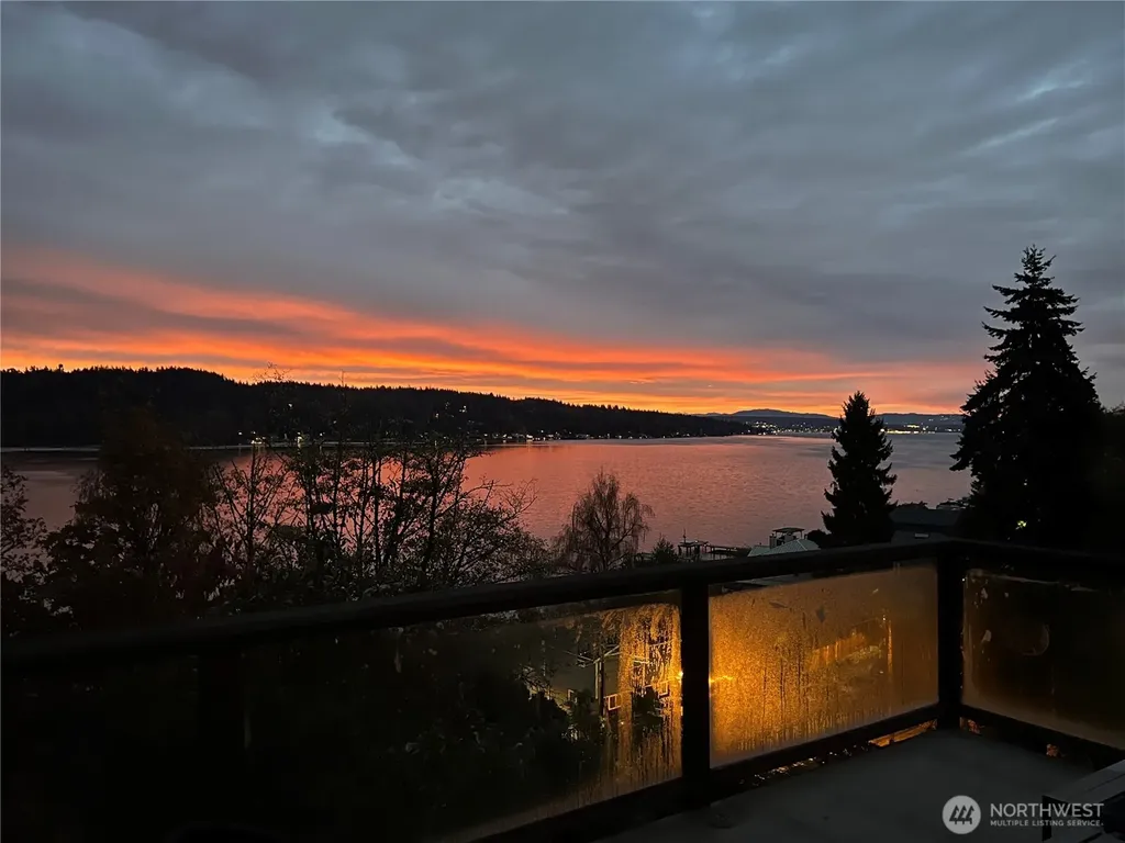 13740 42nd Avenue NE Seattle WA 98125