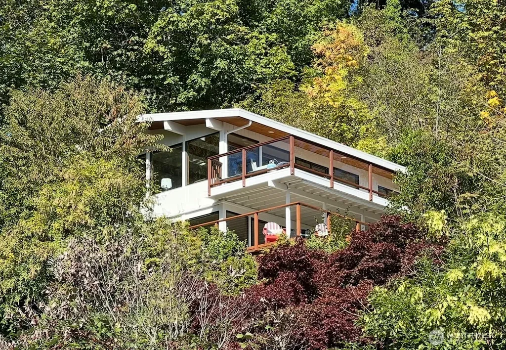 13740 42nd Avenue NE Seattle WA 98125
