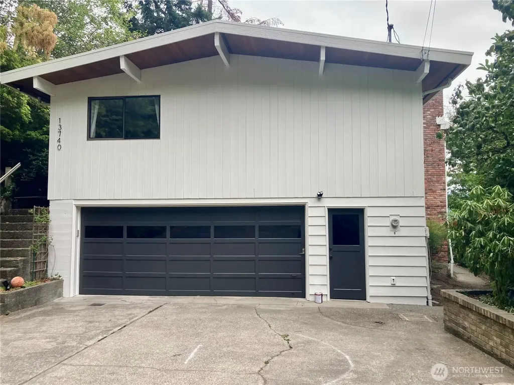 13740 42nd Avenue NE Seattle WA 98125