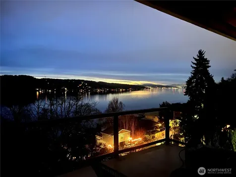 13740 42nd Avenue NE Seattle WA 98125