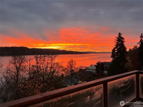 13740 42nd Avenue NE Seattle WA 98125
