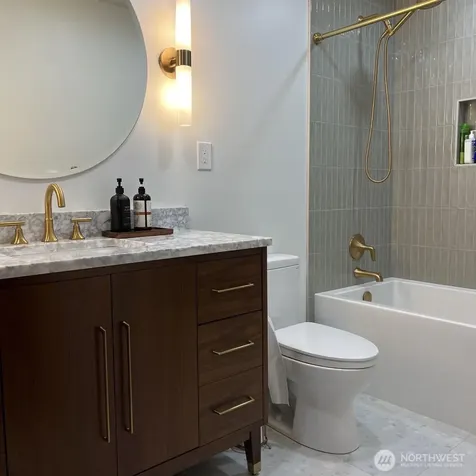 13740 42nd Avenue NE Seattle WA 98125