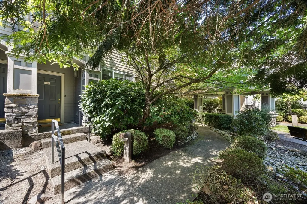 12330 NE 92nd Lane Kirkland WA 98033
