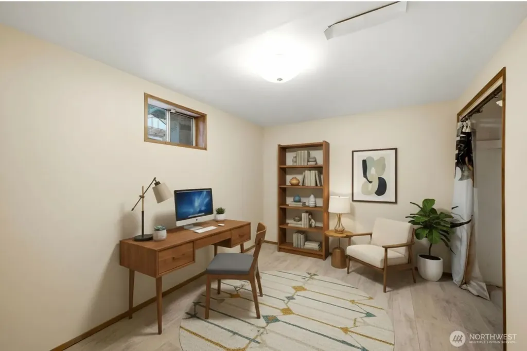 10778 68th Avenue S Seattle WA 98178