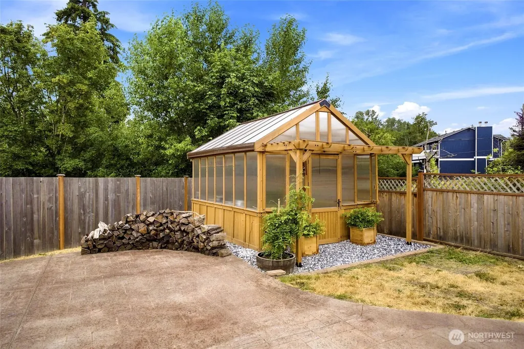 10778 68th Avenue S Seattle WA 98178