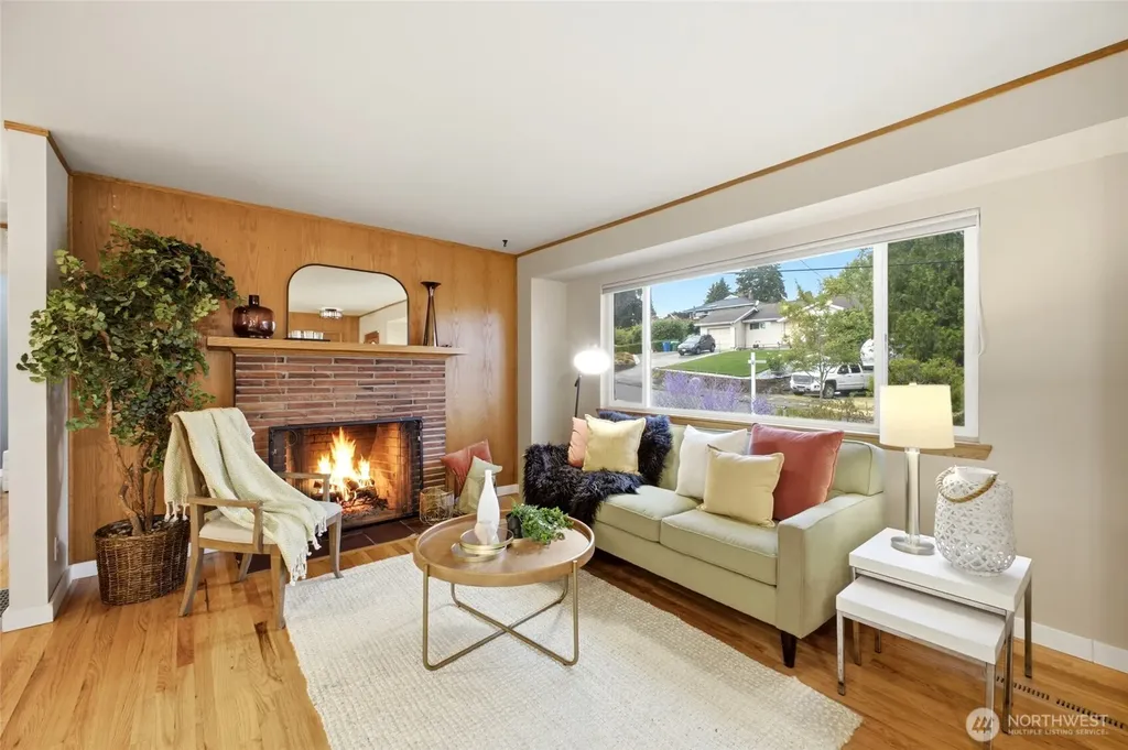 10778 68th Avenue S Seattle WA 98178