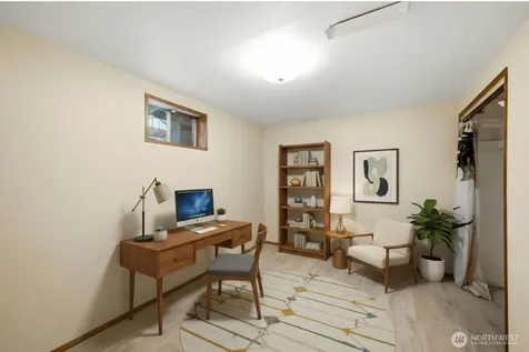 10778 68th Avenue S Seattle WA 98178
