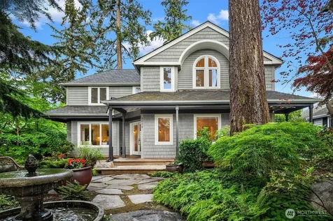 2038 9th Street W Kirkland WA 98033