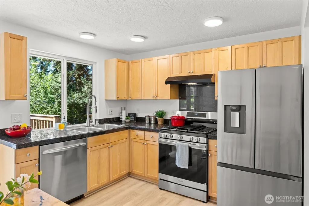 12627 NE 157th Street Woodinville WA 98072