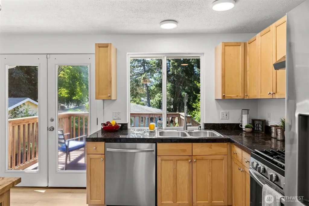 12627 NE 157th Street Woodinville WA 98072