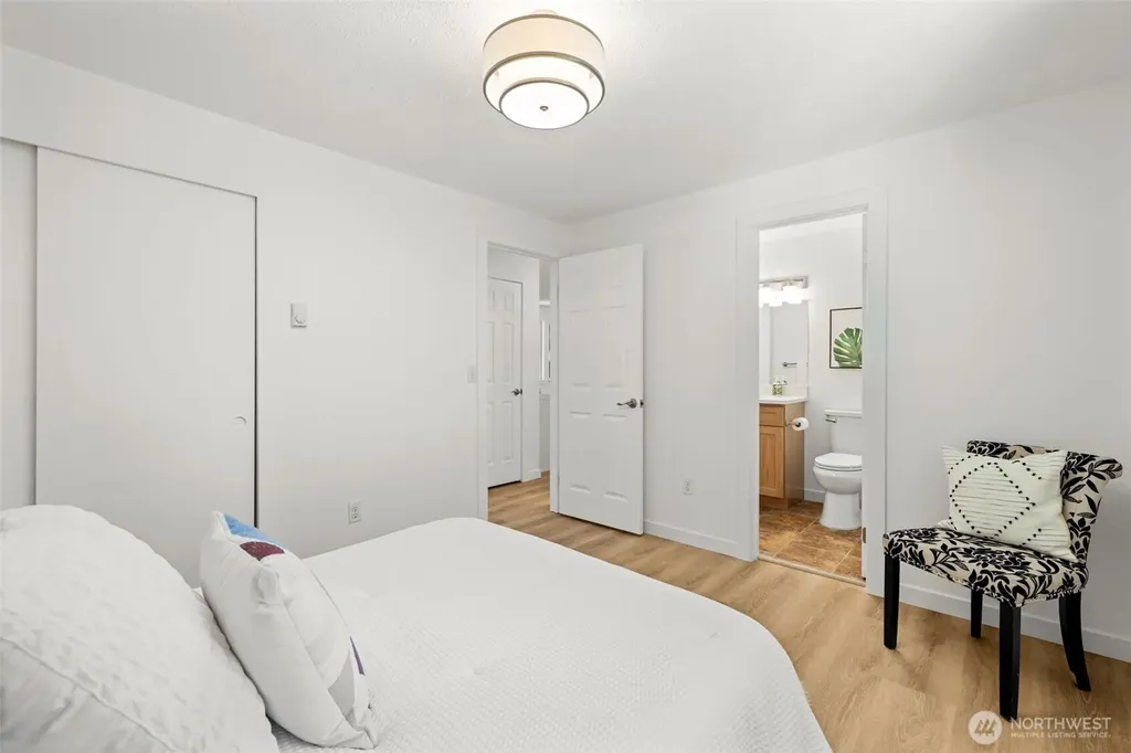 12627 NE 157th Street Woodinville WA 98072