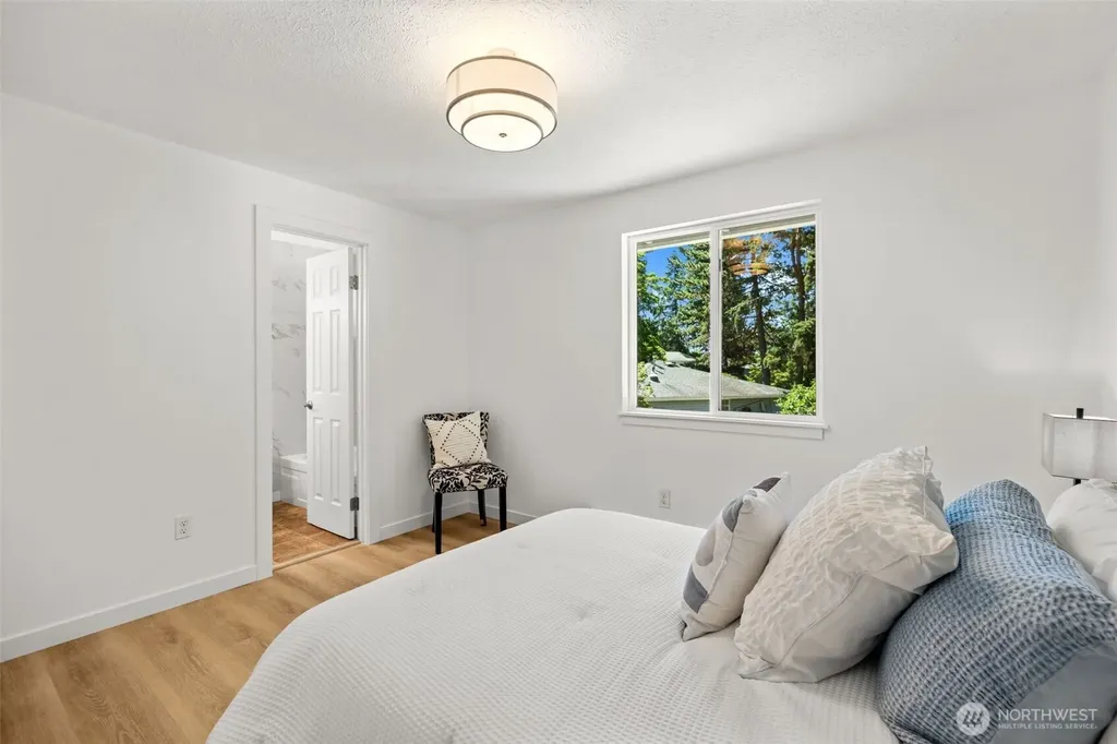 12627 NE 157th Street Woodinville WA 98072