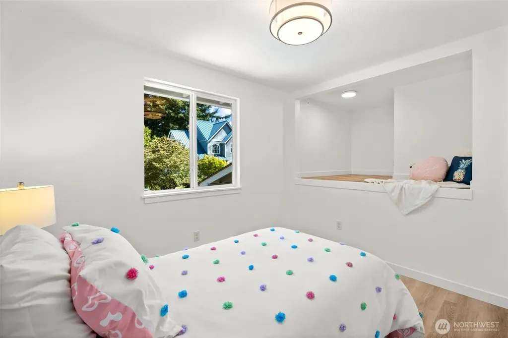 12627 NE 157th Street Woodinville WA 98072