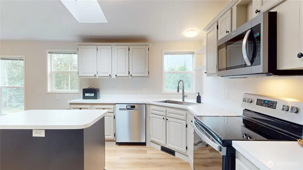 22823 Nature View Drive Sedro Woolley WA 98284