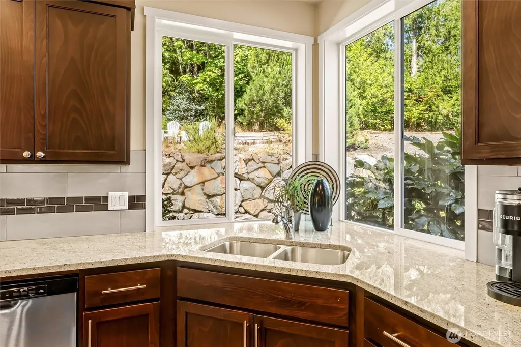 22204 34th Avenue SE Bothell WA 98021