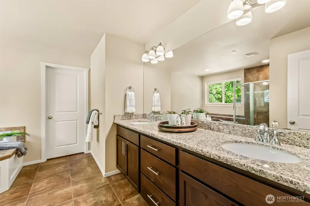 22204 34th Avenue SE Bothell WA 98021