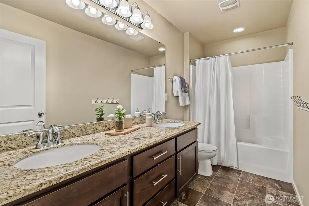 22204 34th Avenue SE Bothell WA 98021