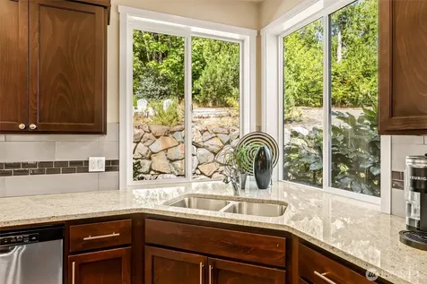 22204 34th Avenue SE Bothell WA 98021