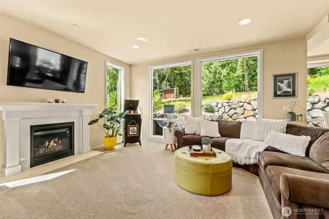22204 34th Avenue SE Bothell WA 98021
