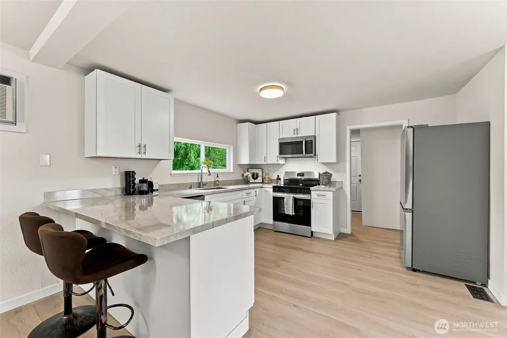 11204 122nd Street E Puyallup WA 98374