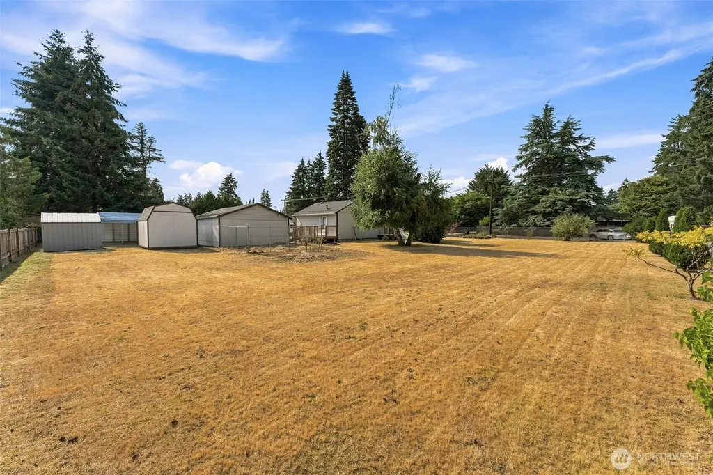 11204 122nd Street E Puyallup WA 98374