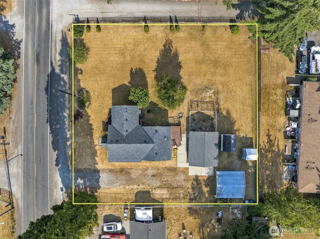 11204 122nd Street E Puyallup WA 98374