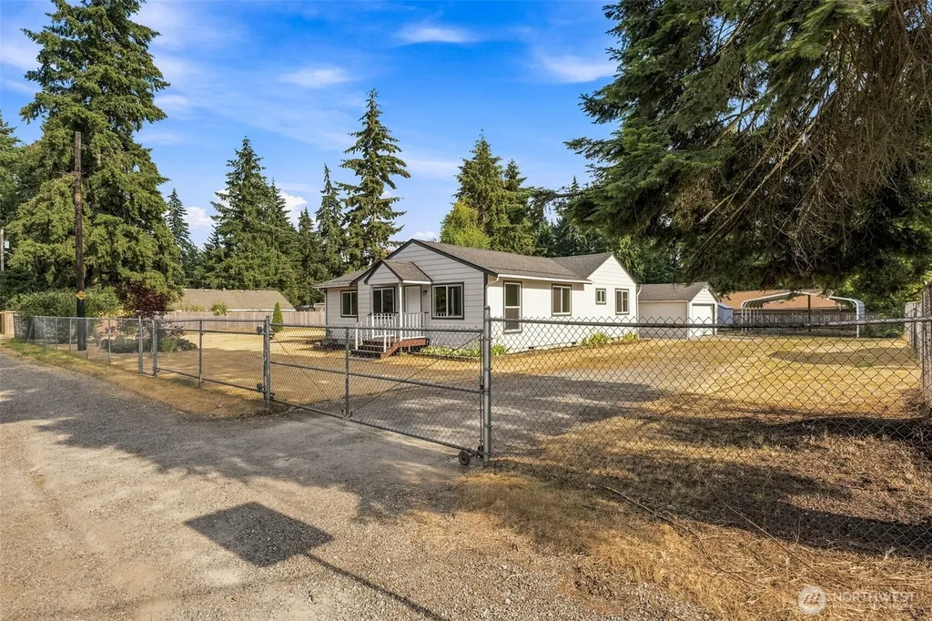 11204 122nd Street E Puyallup WA 98374