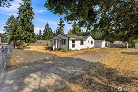 11204 122nd Street E Puyallup WA 98374