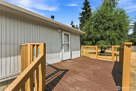 11204 122nd Street E Puyallup WA 98374