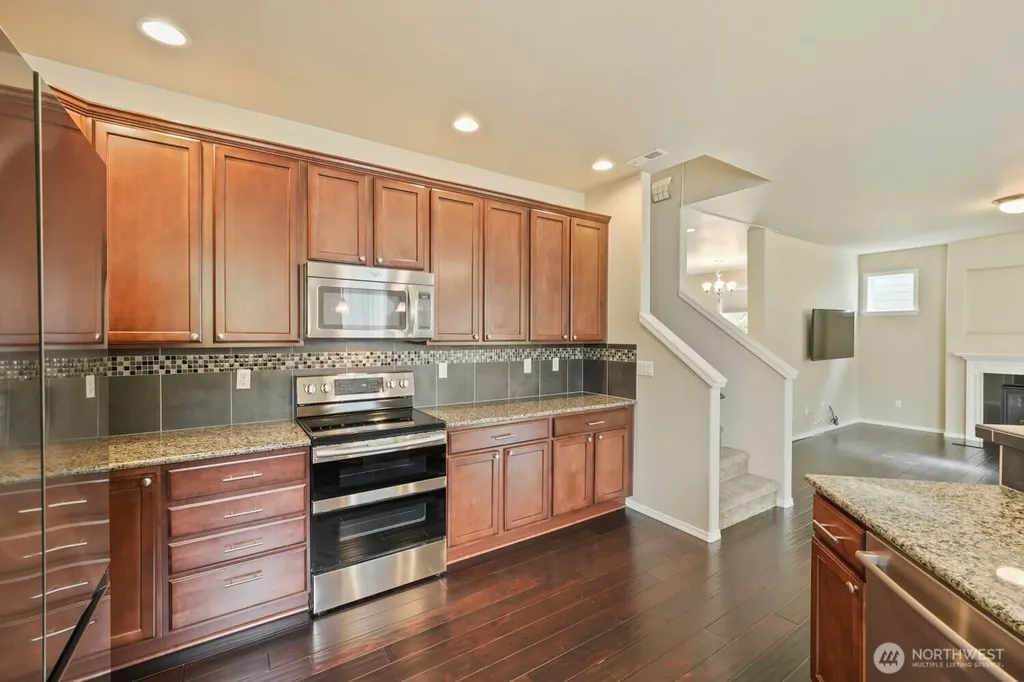 34004 12th Place SW Federal Way WA 98023