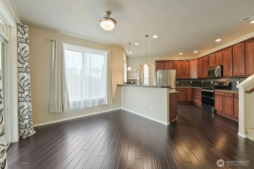 34004 12th Place SW Federal Way WA 98023