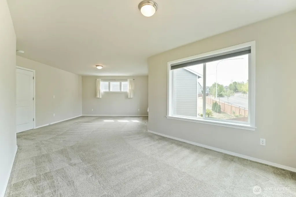 34004 12th Place SW Federal Way WA 98023