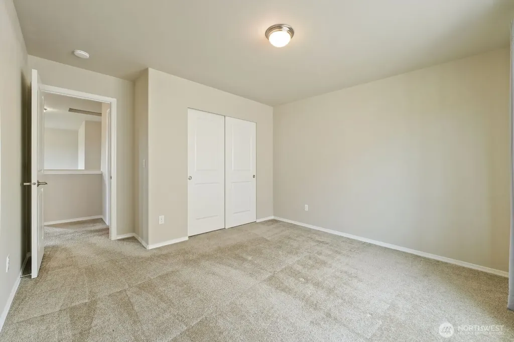 34004 12th Place SW Federal Way WA 98023