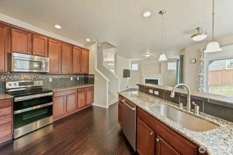 34004 12th Place SW Federal Way WA 98023