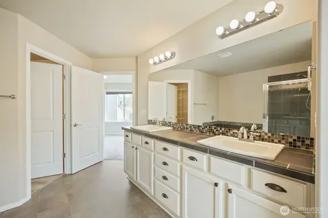34004 12th Place SW Federal Way WA 98023